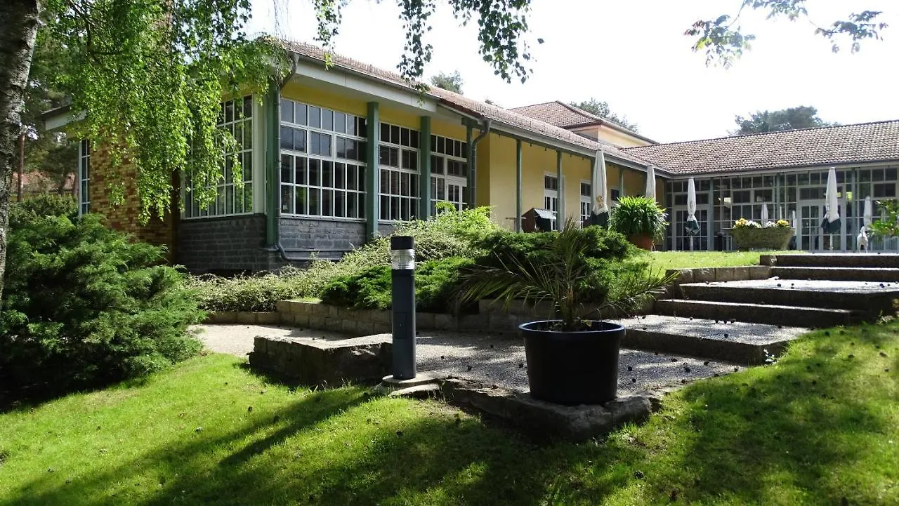 **  Hotel Gaestehaus Teikyo Am Zeuthener See Berlin Niemcy